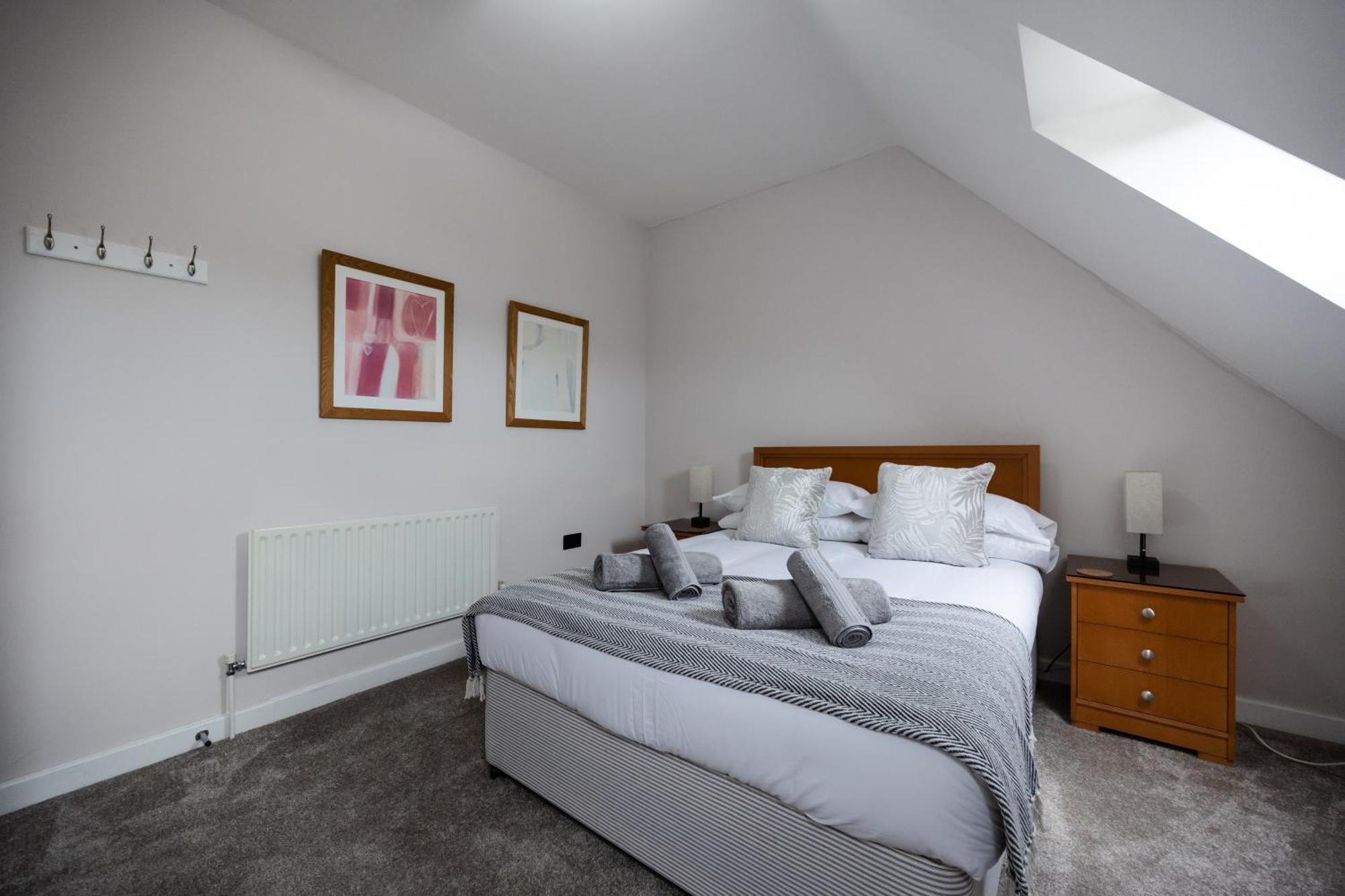 Apartament Stunning 3Br, Free Parking, Near Town Center, Long Term Discoun Reading Zewnętrze zdjęcie